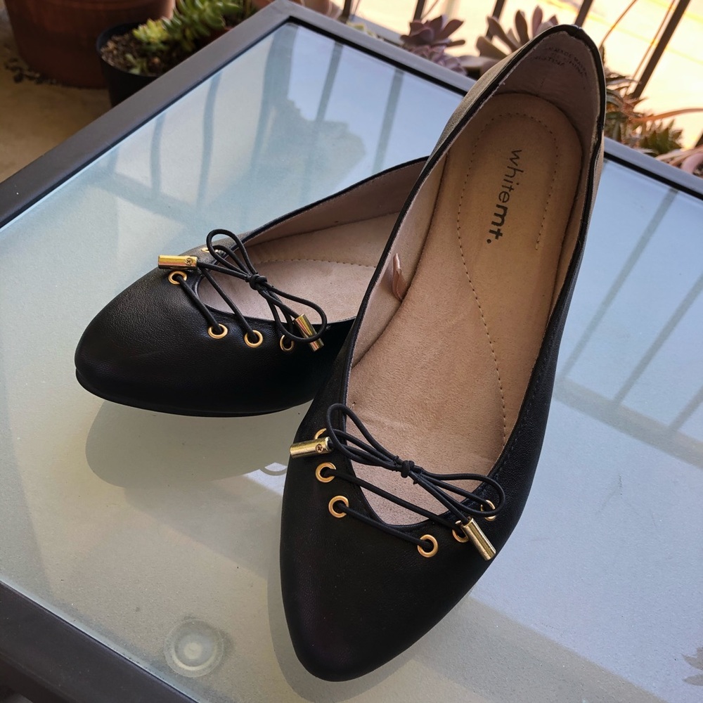 Black lace up pointed toe flats